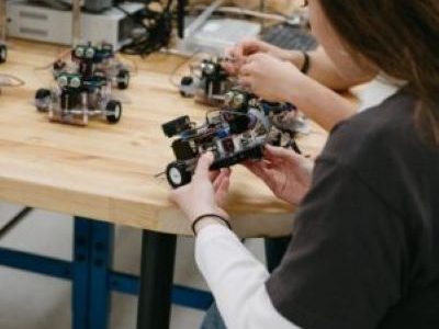 Photo for the news post: Opening the Circle: How Indigenous Pedagogies are being Hardwired into the Department of Electronics