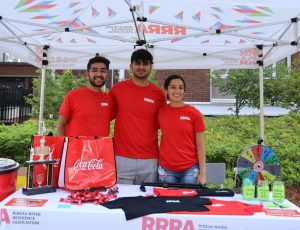 RRRA members take part in move-in day.