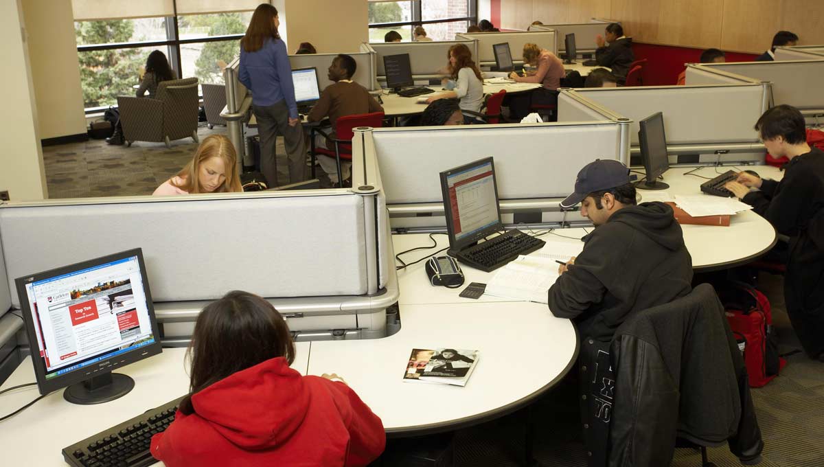 Students, who will benefit from new Carleton programs in 2016 - '17, study in the Discovery Centre.