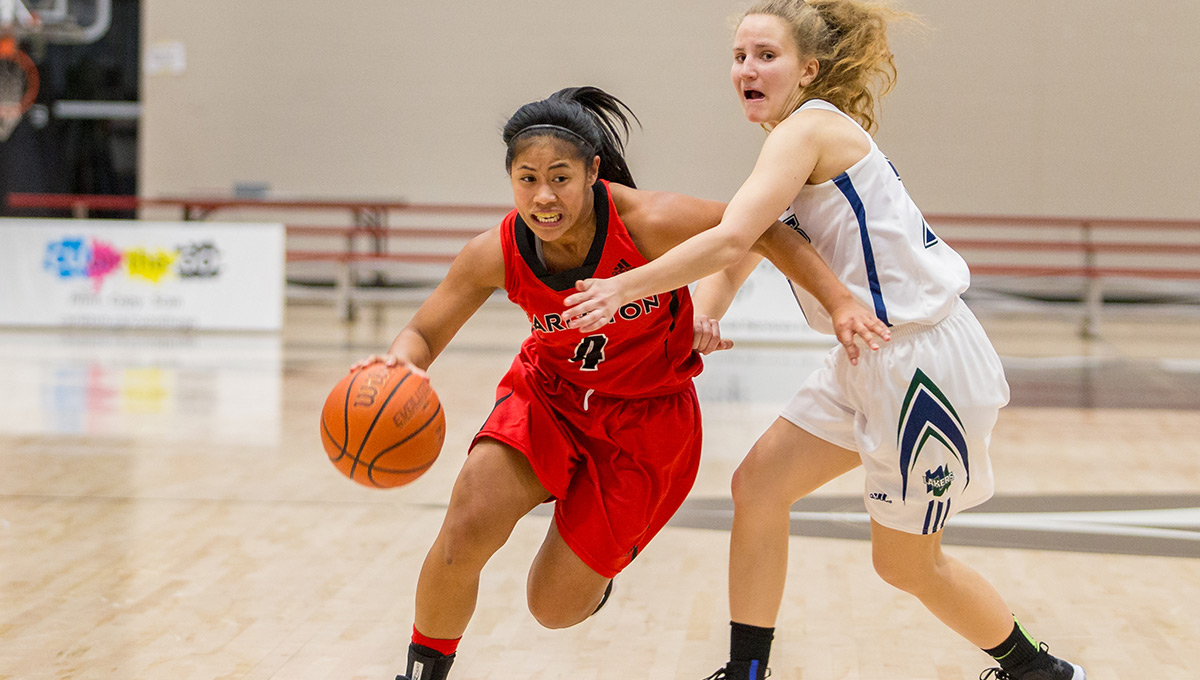 Carleton Women Surge on the Court