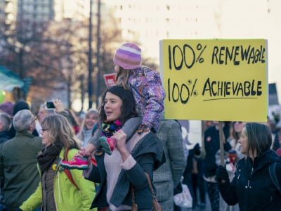 Photo for the news post: From Polarization to Public Engagement: Improving Canada’s Climate Conversation
