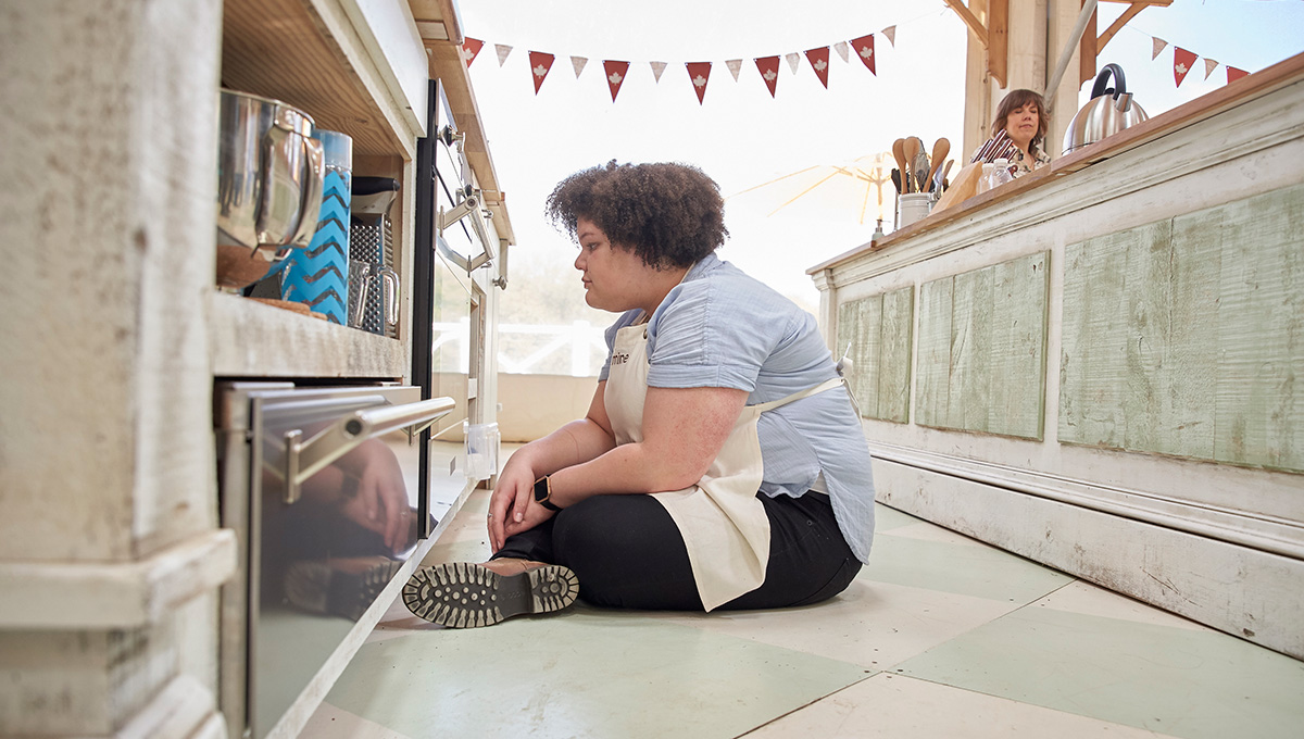 Carleton University Graduate Jasmine Linton Made Quarter-Finals on CBC Baking Show