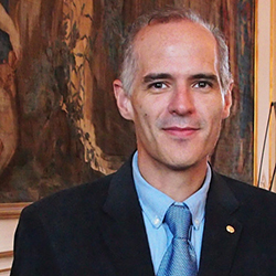 Prof. Mario Santana Quintero