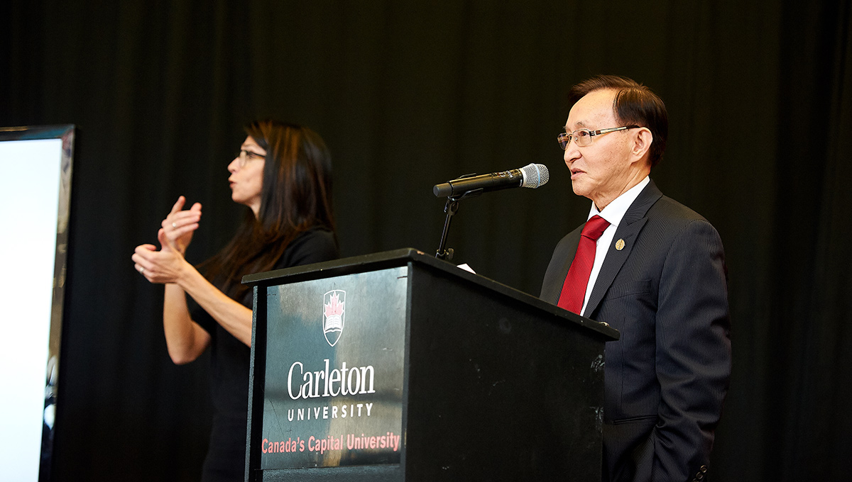 Minister Cho Celebrates Carleton Volunteers