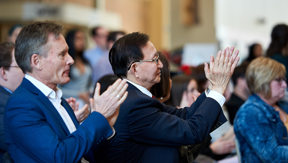 Minister Cho Celebrates Carleton Volunteers