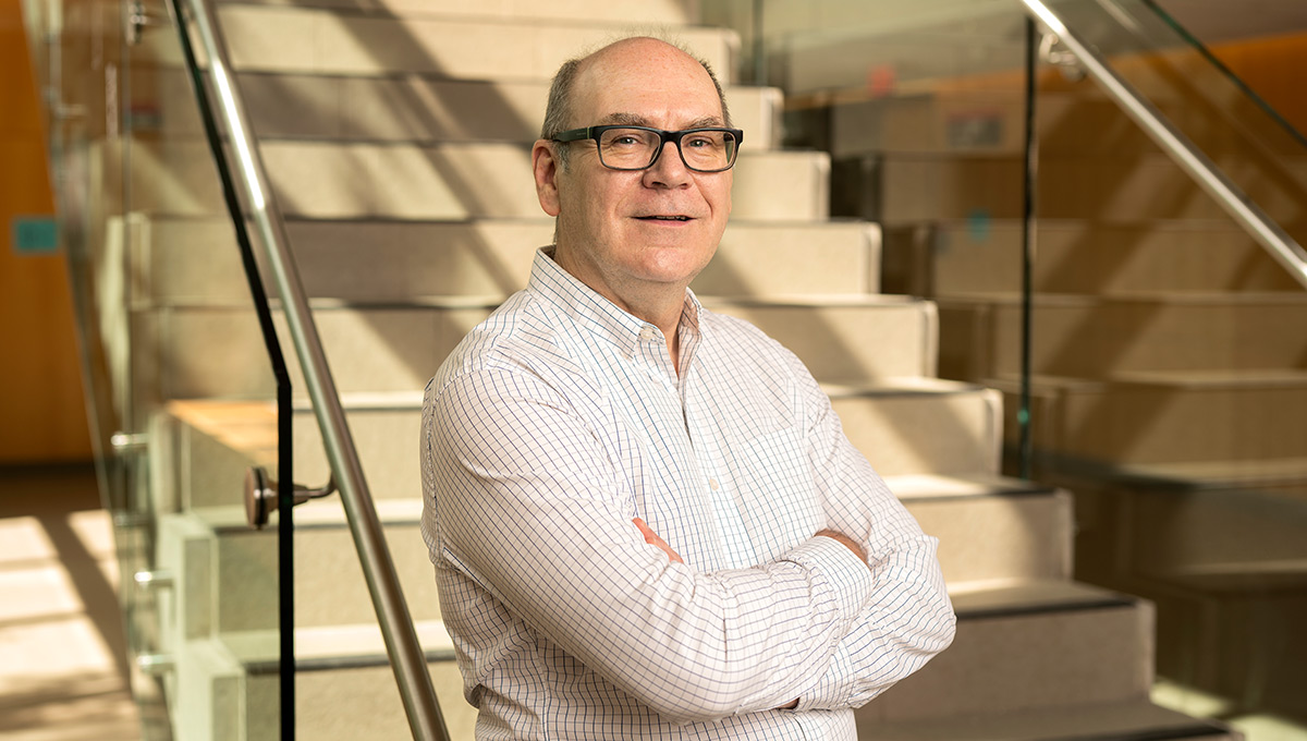 Photo of Larry Kostiuk, Dean of Faculty of Engineering and Design