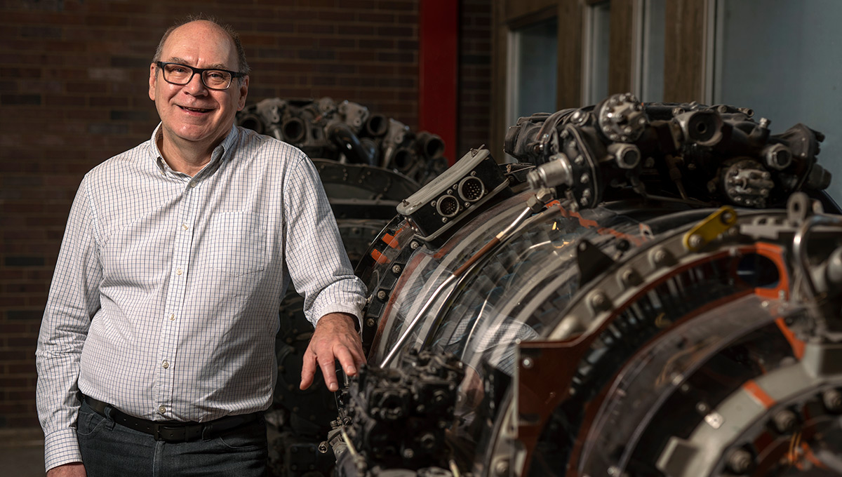 Photo of Larry Kostiuk, Dean of Faculty of Engineering and Design.