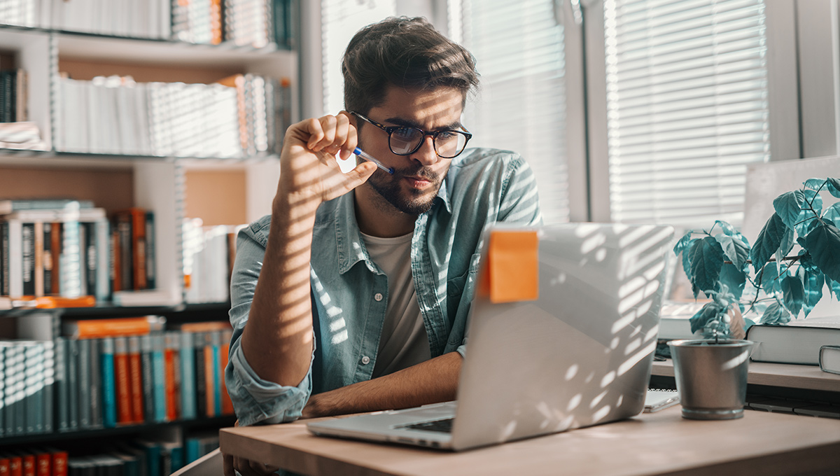 A student using a laptop. (Photo: iStockPhoto)