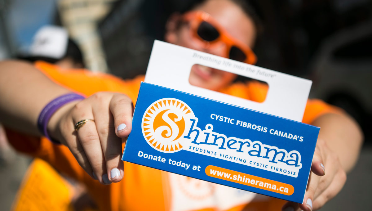 New students took to the streets of Ottawa on Sept. 7, 2018 for the annual Shinerama Fundraiser in support of cystic fibrosis research.